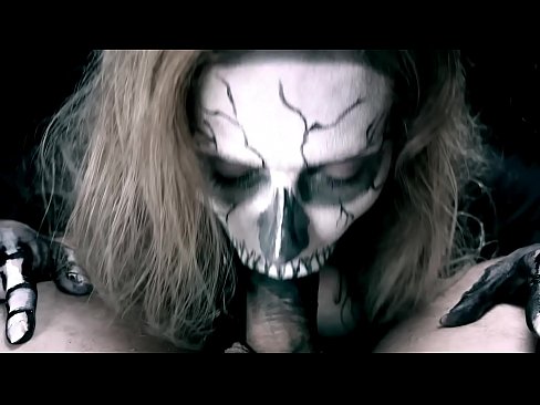 ❤️ Demonsko dekle sesa kurca s svojimi črnimi usti in pogoltne spermo. ❤ Sex video na porno sl.extraclasswork.ru ❤